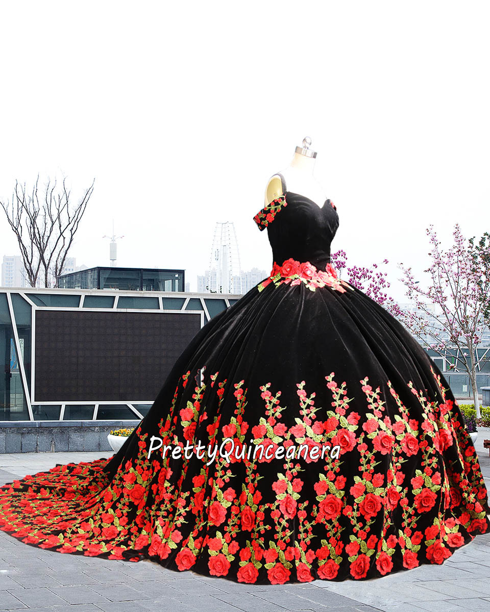 Mexican Style Black Velvet Big Train Quinceanera Dress with Red Rose Flowers