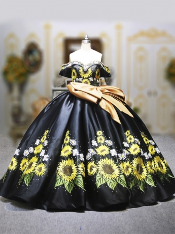 Charro Style Sunflower Embroidery Black Quinceanera Dress with Gold Bow